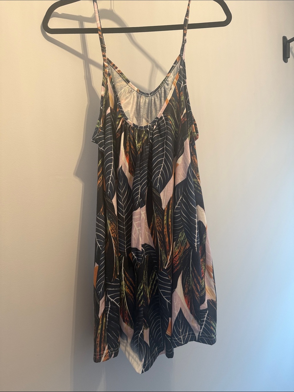 Women’s Leaf-Print Spaghetti Strap Dress - Black & Multicolor